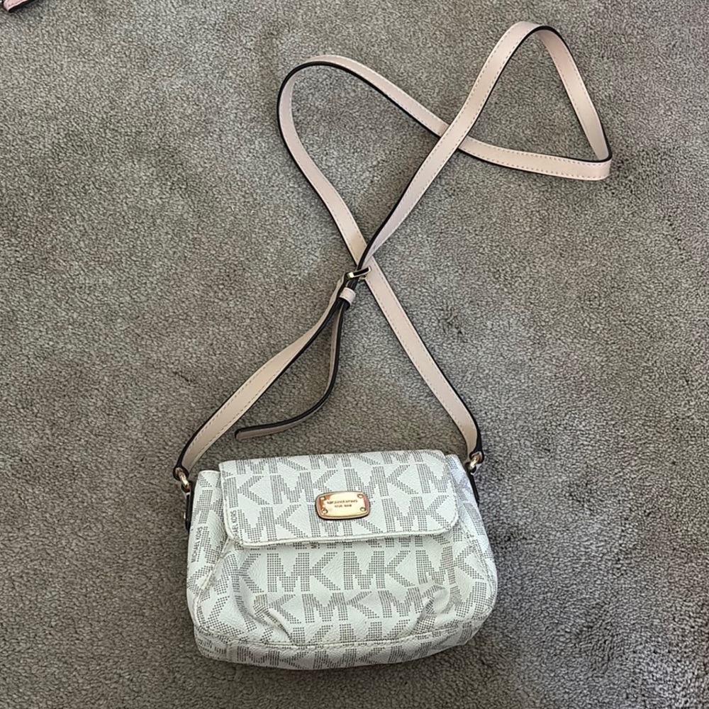Michael Kors White Crossbody Bag with Gold Hardware